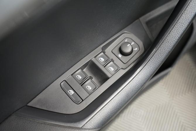 Skoda Karoq I с пробегом 2020 года, цена 2 487 000 рублей, 81535 км, внедорожник, Автокод Объявления