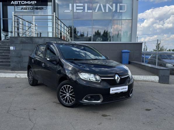 Renault Sandero II с пробегом 2015 года, цена 600 000 рублей, 176234 км, хэтчбек, Автокод Объявления