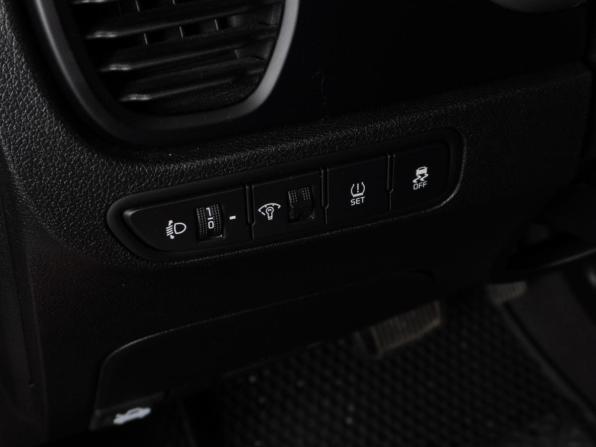 Kia Rio IV Рестайлинг с пробегом 2021 года, цена 1 799 000 рублей, 46019 км, седан, Автокод Объявления
