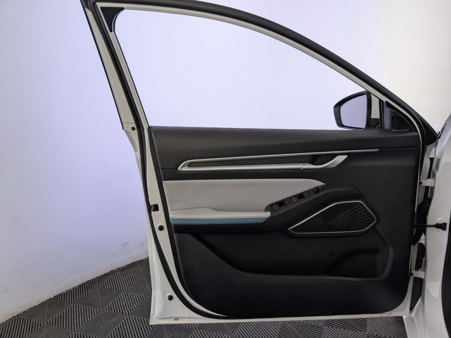 Geely Emgrand II Москва  - изображение 19