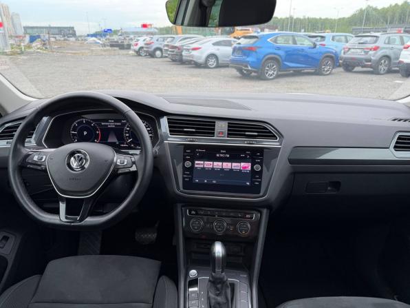 Volkswagen Tiguan II с пробегом 2018 года, цена 2 545 000 рублей, 134000 км, внедорожник, Автокод Объявления