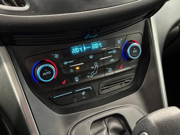 Ford Kuga II Рестайлинг с пробегом 2017 года, цена 1 570 000 рублей, 188939 км, внедорожник, Автокод Объявления