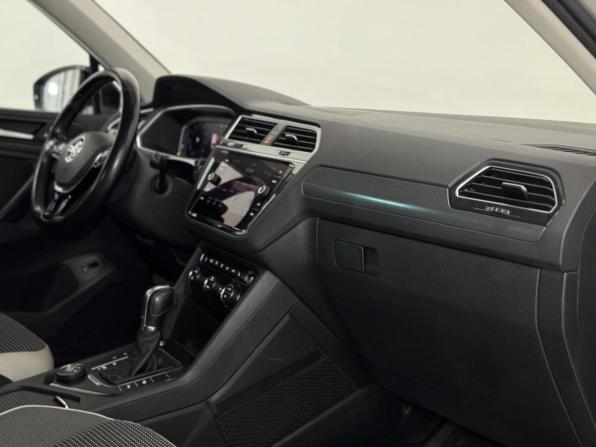 Volkswagen Tiguan II с пробегом 2019 года, цена 2 549 000 рублей, 122637 км, внедорожник, Автокод Объявления