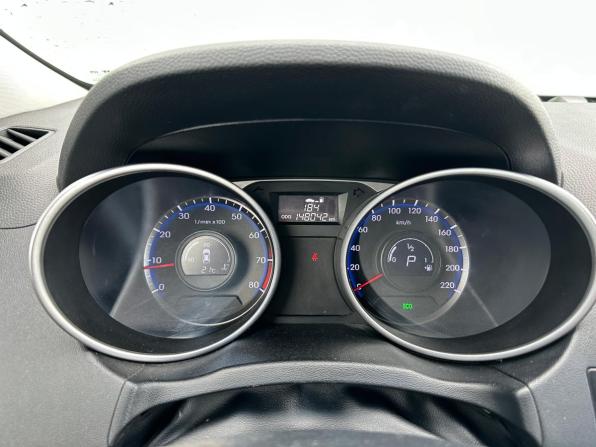 Hyundai ix35 I Рестайлинг с пробегом 2015 года, цена 1 320 000 рублей, 148042 км, внедорожник, Автокод Объявления