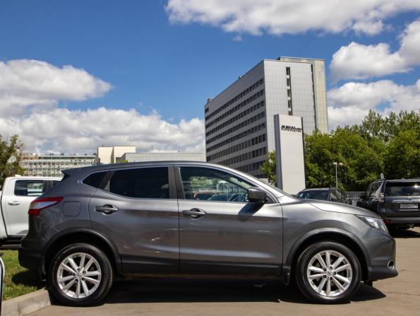 Nissan Qashqai II с пробегом 2018 года, цена 1 378 000 рублей, 213298 км, внедорожник, Автокод Объявления