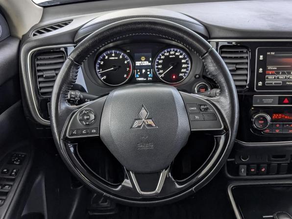 Mitsubishi Outlander III Рестайлинг 3 с пробегом 2019 года, цена 1 870 000 рублей, 178898 км, внедорожник, Автокод Объявления