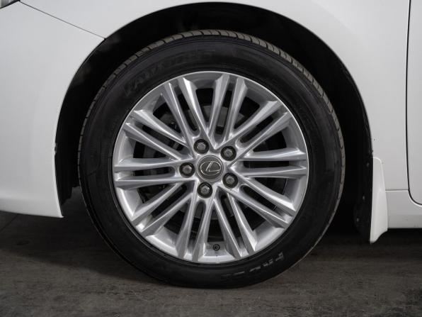 Lexus ES VI с пробегом 2014 года, цена 1 950 000 рублей, 187781 км, седан, Автокод Объявления