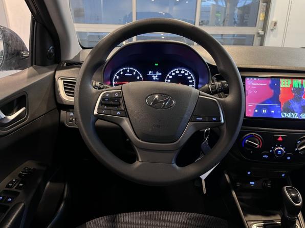 Hyundai Solaris II Рестайлинг с пробегом 2021 года, цена 1 989 000 рублей, 30910 км, седан, Автокод Объявления