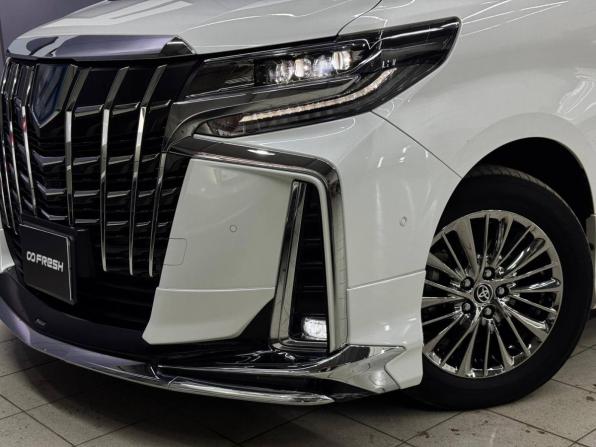 Toyota Alphard III Рестайлинг с пробегом 2021 года, цена 5 999 000 рублей, 25000 км, минивэн, Автокод Объявления
