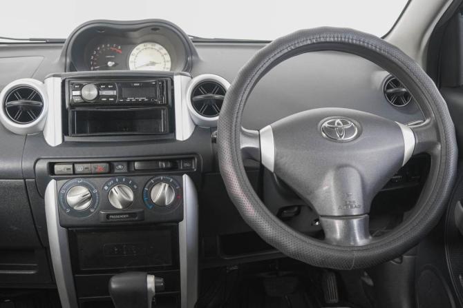 Toyota Ist I с пробегом 2003 года, цена 529 000 рублей, 228600 км, хэтчбек, Автокод Объявления