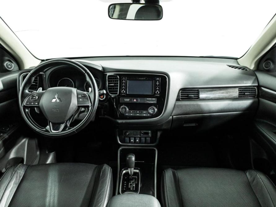 Mitsubishi Outlander III Рестайлинг 2 Санкт-Петербург  - изображение 14