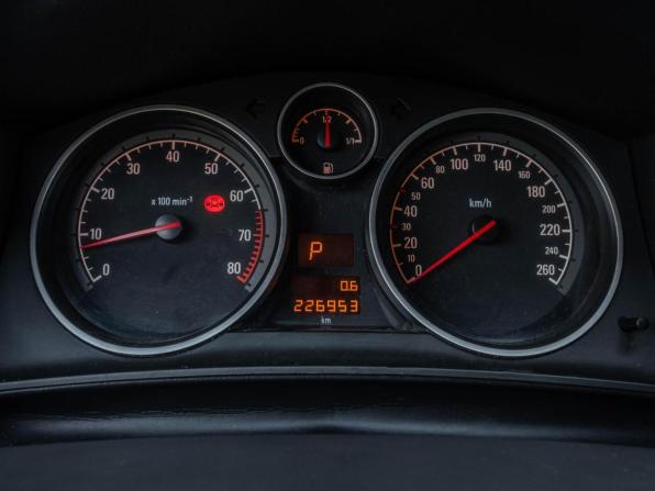 Opel Astra H Рестайлинг с пробегом 2011 года, цена 545 000 рублей, 226953 км, седан, Автокод Объявления