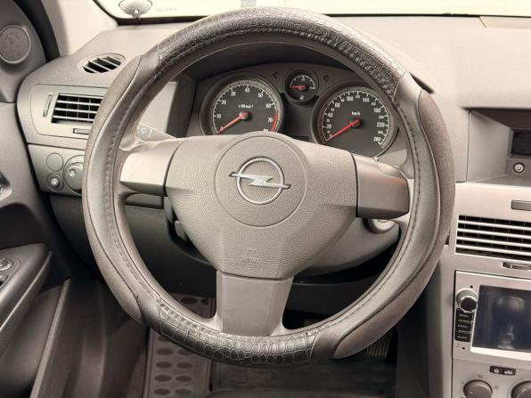 Opel Astra H Рестайлинг с пробегом 2011 года, цена 470 000 рублей, 167000 км, хэтчбек, Автокод Объявления