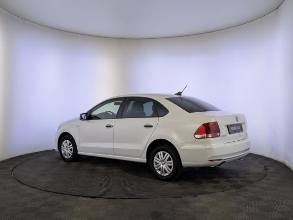 Volkswagen Polo V Рестайлинг с пробегом 2017 года, цена 1 050 000 рублей, 138723 км, седан, Автокод Объявления