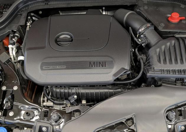 Mini Hatch III (F55/F56) Рестайлинг с пробегом 2021 года, цена 2 990 000 рублей, 11190 км, хэтчбек, Автокод Объявления
