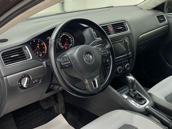 Volkswagen Jetta VI с пробегом 2012 года, цена 990 000 рублей, 227933 км, седан, Автокод Объявления