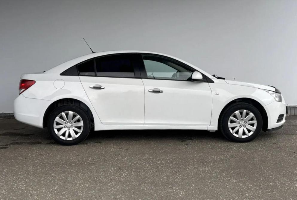 Chevrolet Cruze I Киров  - изображение 4