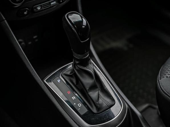 Hyundai Solaris I Рестайлинг с пробегом 2015 года, цена 938 000 рублей, 125007 км, седан, Автокод Объявления