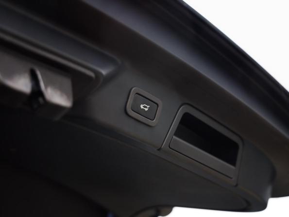 Land Rover Range Rover Velar I с пробегом 2019 года, цена 3 449 000 рублей, 166277 км, внедорожник, Автокод Объявления