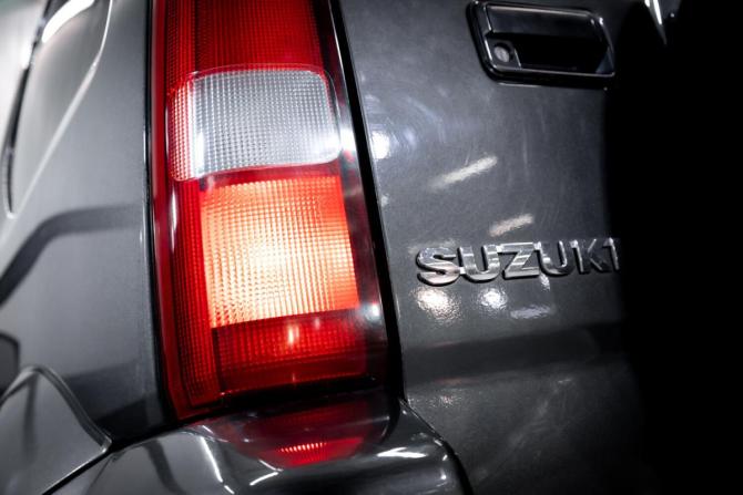 Suzuki Jimny III Рестайлинг 1 с пробегом 2011 года, цена 1 170 000 рублей, 199661 км, внедорожник, Автокод Объявления