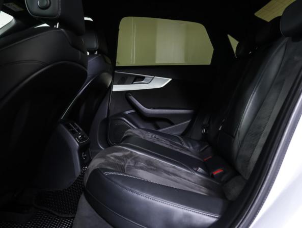 Audi A4 V (B9) с пробегом 2018 года, цена 2 300 000 рублей, 199000 км, седан, Автокод Объявления