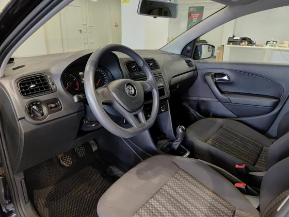 Volkswagen Polo V Рестайлинг с пробегом 2018 года, цена 1 155 000 рублей, 140397 км, седан, Автокод Объявления