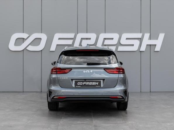 Kia Ceed III Рестайлинг с пробегом 2022 года, цена 2 220 000 рублей, 85948 км, универсал, Автокод Объявления
