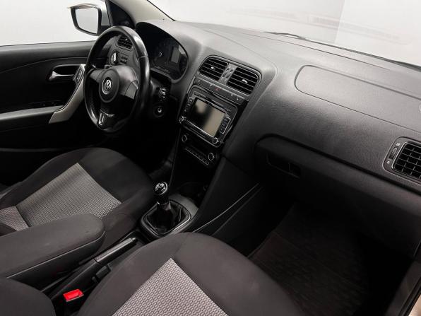 Volkswagen Polo V с пробегом 2014 года, цена 665 000 рублей, 143000 км, седан, Автокод Объявления