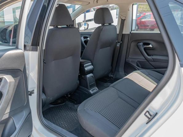 Volkswagen Polo V с пробегом 2011 года, цена 809 000 рублей, 200303 км, седан, Автокод Объявления