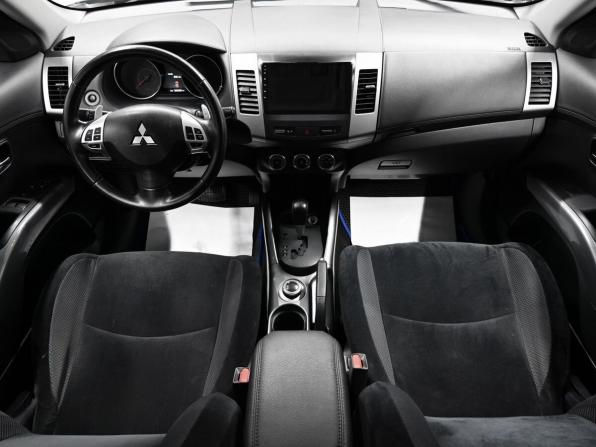 Mitsubishi Outlander II Рестайлинг с пробегом 2011 года, цена 995 000 рублей, 383295 км, внедорожник, Автокод Объявления