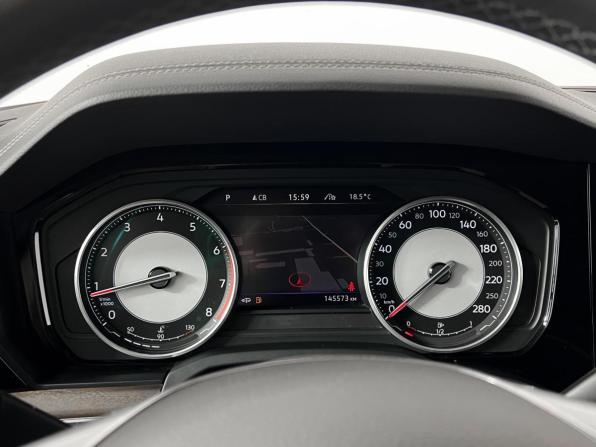 Volkswagen Touareg III с пробегом 2018 года, цена 4 494 900 рублей, 145573 км, внедорожник, Автокод Объявления