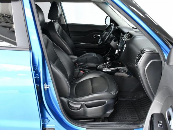 Kia Soul II Рестайлинг с пробегом 2018 года, цена 1 595 000 рублей, 99145 км, хэтчбек, Автокод Объявления