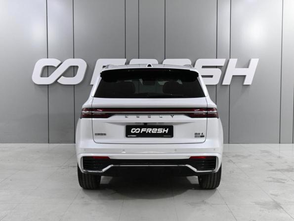 Geely Monjaro I Рестайлинг 2 с пробегом 2026 года, цена 4 199 000 рублей, 43 км, внедорожник, Автокод Объявления