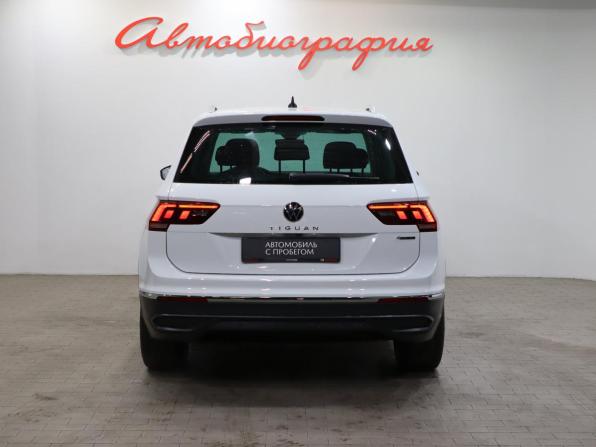 Volkswagen Tiguan II Рестайлинг с пробегом 2021 года, цена 2 690 000 рублей, 100228 км, внедорожник, Автокод Объявления