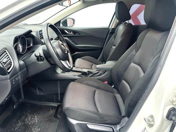 Mazda 3 III (BM) с пробегом 2014 года, цена 1 350 000 рублей, 72286 км, хэтчбек, Автокод Объявления