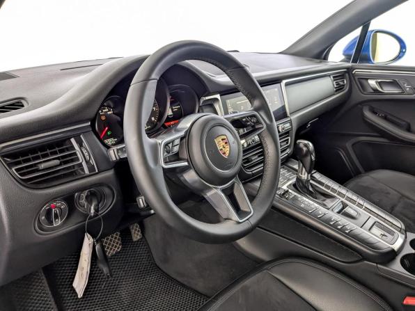 Porsche Macan I Рестайлинг с пробегом 2021 года, цена 4 100 000 рублей, 92778 км, внедорожник, Автокод Объявления