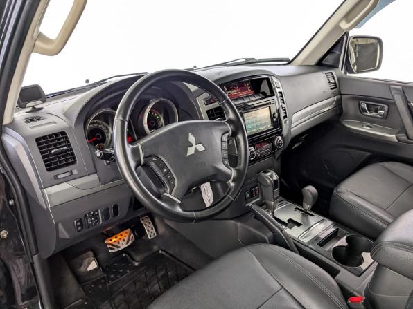 Mitsubishi Pajero IV Рестайлинг 2 с пробегом 2014 года, цена 2 240 000 рублей, 150492 км, внедорожник, Автокод Объявления