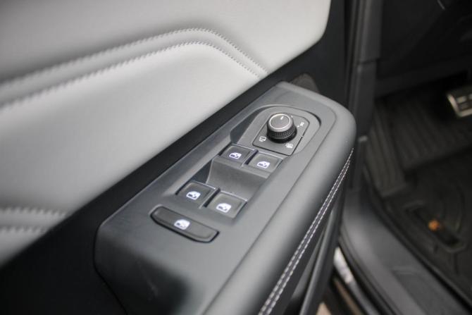 Volkswagen Tavendor I с пробегом 2023 года, цена 4 499 000 рублей, 27000 км, внедорожник, Автокод Объявления