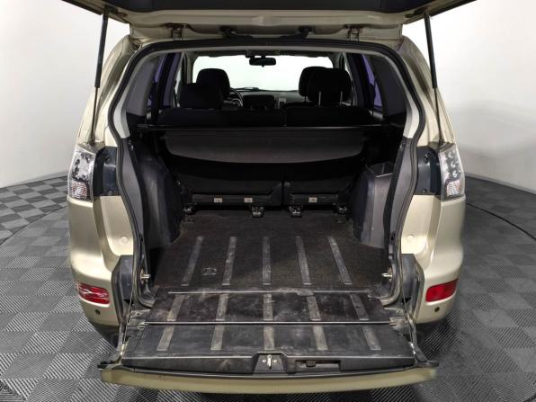 Mitsubishi Outlander II с пробегом 2008 года, цена 899 000 рублей, 180864 км, внедорожник, Автокод Объявления