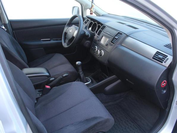 Nissan Tiida I Рестайлинг с пробегом 2011 года, цена 835 000 рублей, 112387 км, хэтчбек, Автокод Объявления