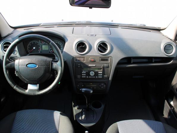 Ford Fusion I Рестайлинг с пробегом 2007 года, цена 489 000 рублей, 193146 км, хэтчбек, Автокод Объявления