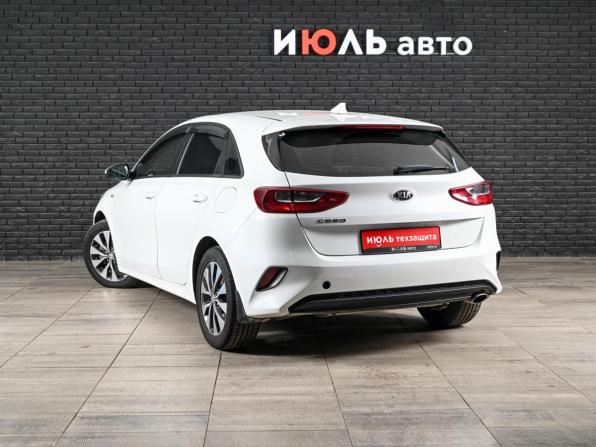 Kia Ceed III с пробегом 2018 года, цена 1 550 000 рублей, 98631 км, хэтчбек, Автокод Объявления