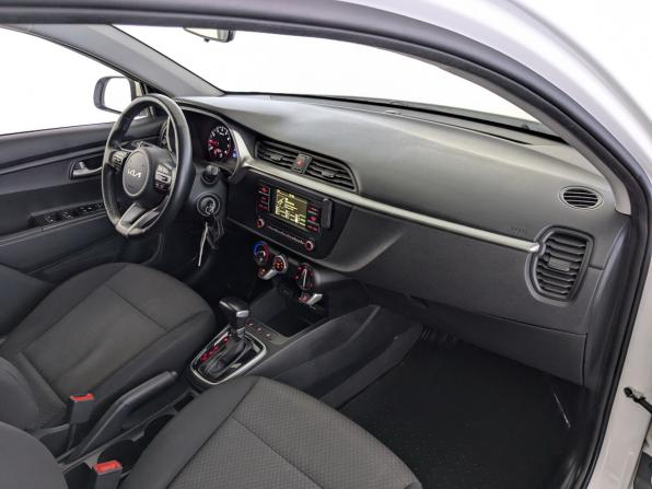 Kia Rio IV Рестайлинг с пробегом 2022 года, цена 1 770 000 рублей, 102660 км, хэтчбек, Автокод Объявления