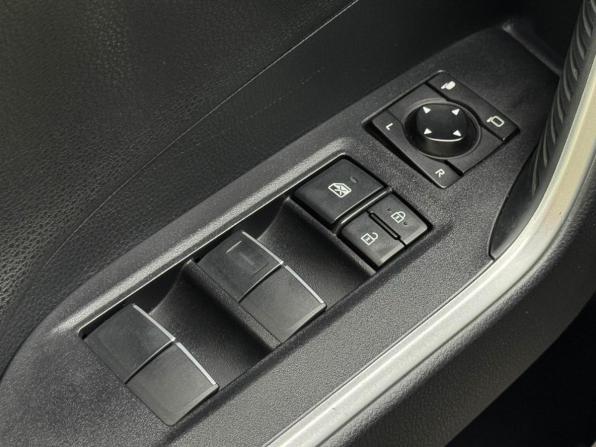 Toyota RAV4 V (XA50) с пробегом 2021 года, цена 3 799 000 рублей, 51449 км, внедорожник, Автокод Объявления