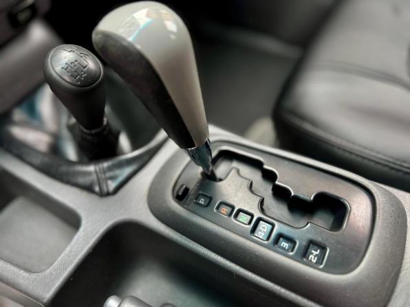 Toyota Hilux VII Рестайлинг с пробегом 2012 года, цена 1 970 000 рублей, 254000 км, пикап, Автокод Объявления