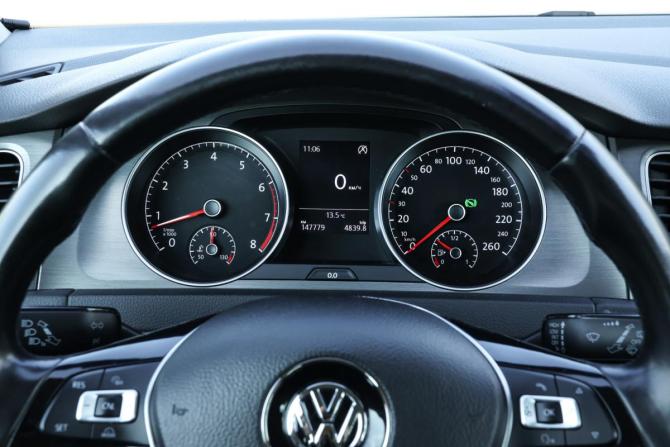 Volkswagen Golf VII с пробегом 2013 года, цена 988 000 рублей, 147778 км, хэтчбек, Автокод Объявления
