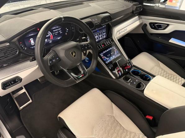 Lamborghini Urus I с пробегом 2020 года, цена 22 990 000 рублей, 41117 км, внедорожник, Автокод Объявления
