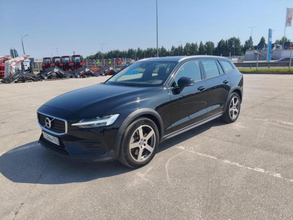 Volvo V60 Cross Country II