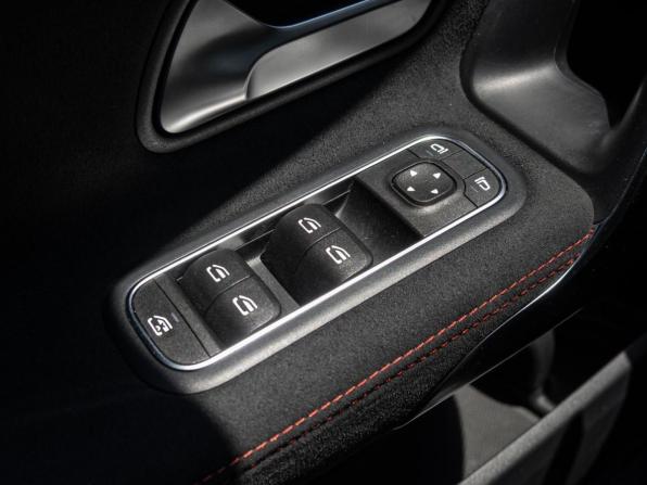 Mercedes-Benz A-Класс IV (W177) с пробегом 2019 года, цена 2 625 000 рублей, 87730 км, седан, Автокод Объявления