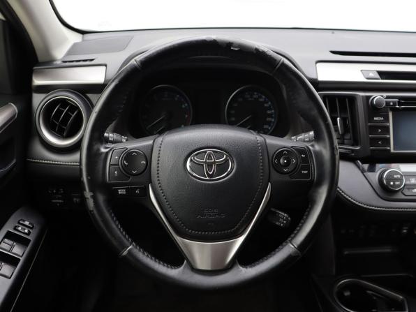 Toyota RAV4 IV (XA40) Рестайлинг с пробегом 2016 года, цена 2 289 000 рублей, 151172 км, внедорожник, Автокод Объявления